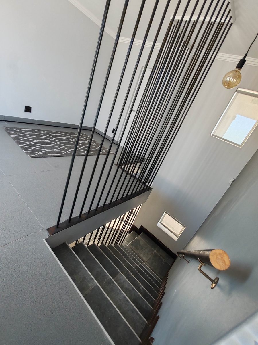 7 Bedroom Property for Sale in Perlemoenbaai Western Cape